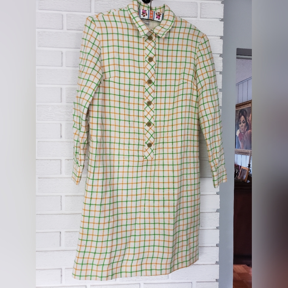 1960s wool blend dress, union made. Size small